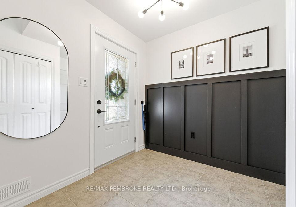 35-winfield-street-petawawa-ontario-x13631730