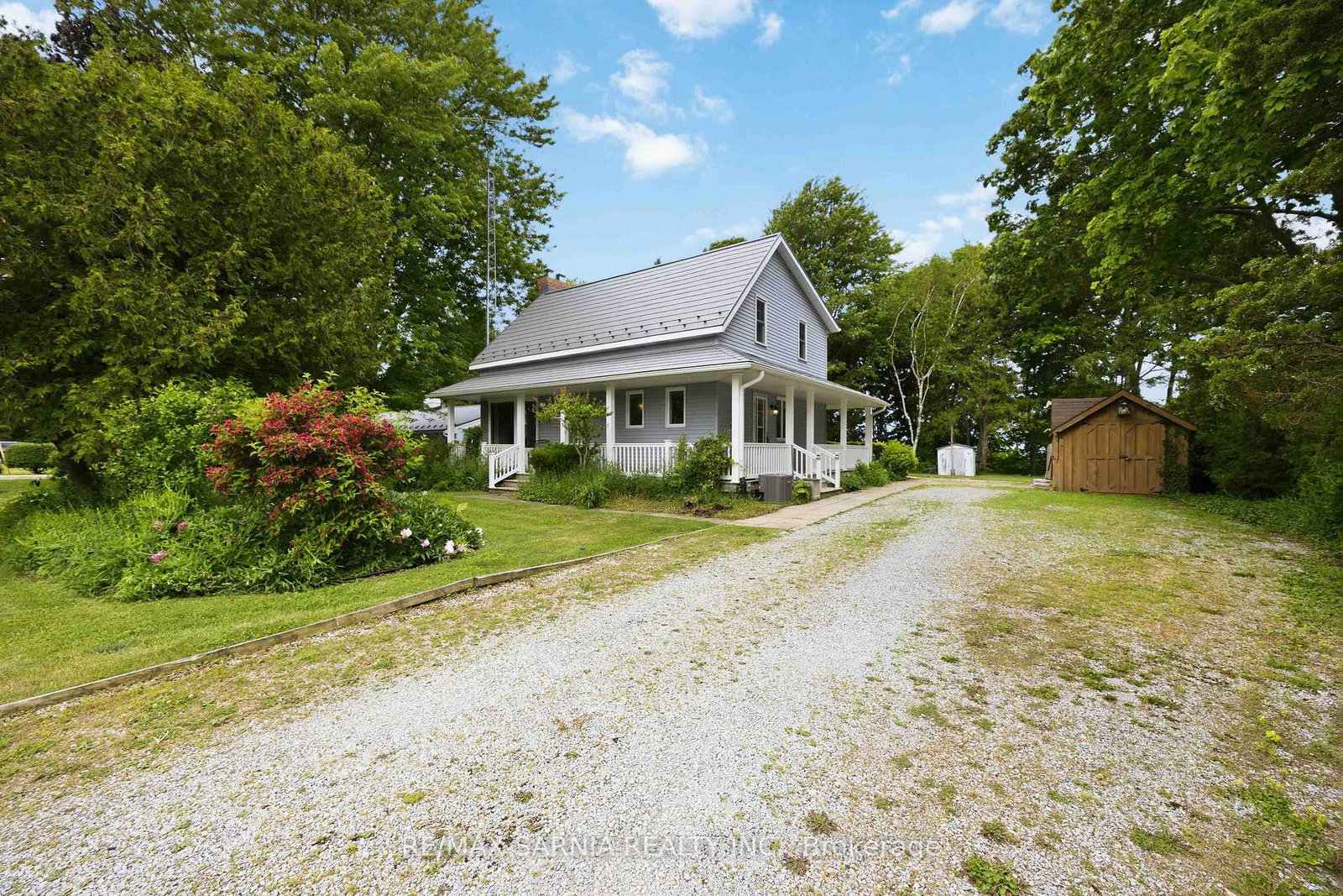 4656-lakeside-street-plympton-wyoming-ontario-x13631850