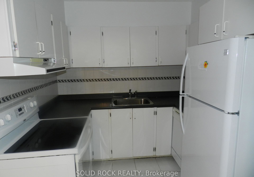 158-a-e-mcarthur-avenue-e-ottawa-ontario-x13631874