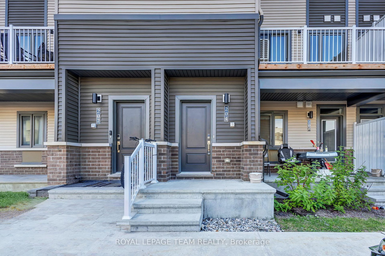 204-lillian-freiman-private-ottawa-ontario-x13632448