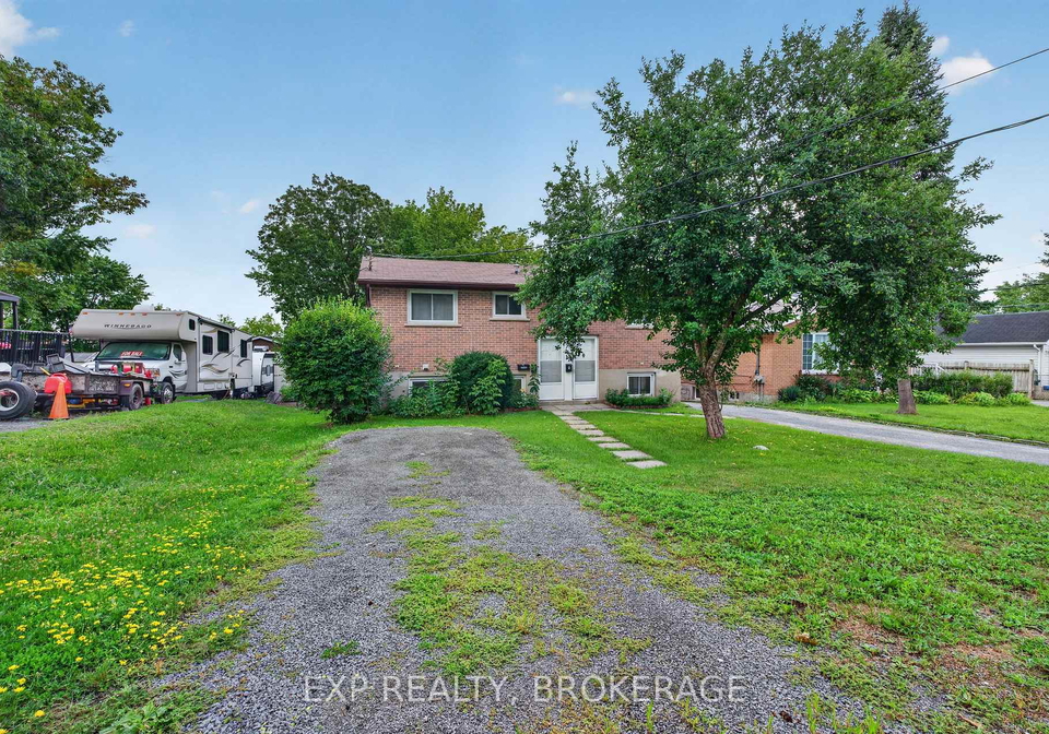 17-shaw-street-kingston-ontario-x13632464