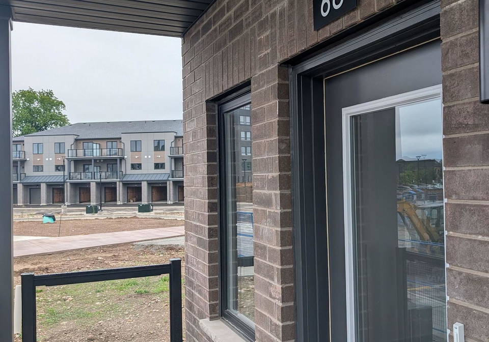 42-lowes-road-w-guelph-ontario-x13632468