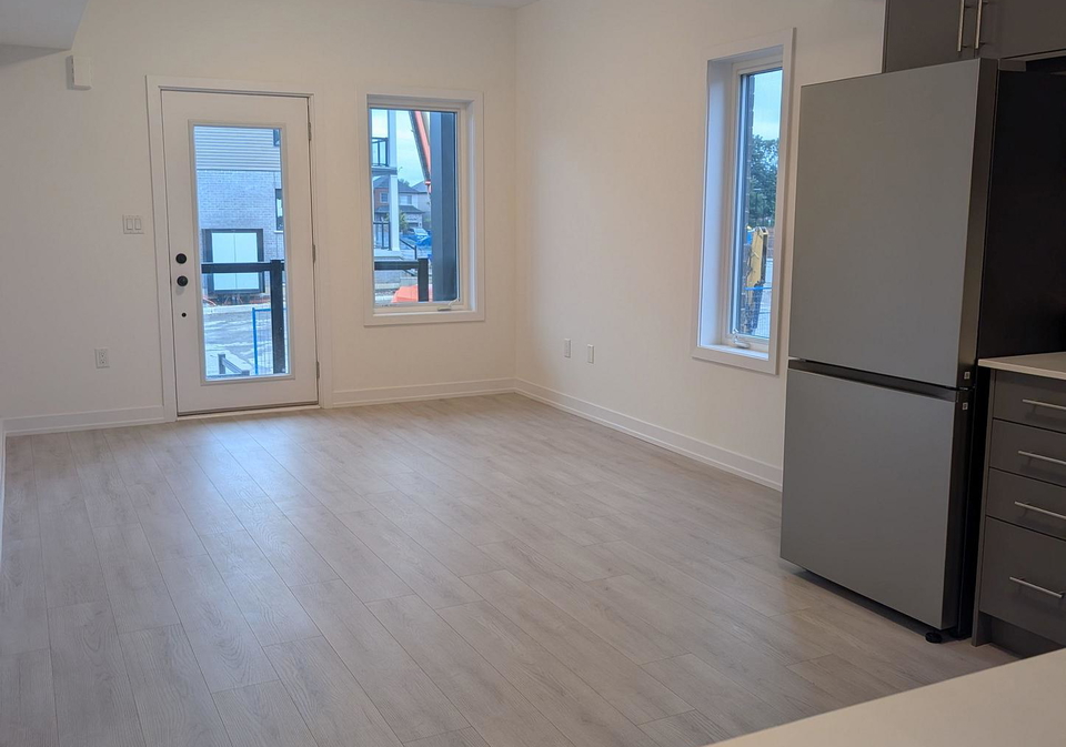 42-lowes-road-w-guelph-ontario-x13632468