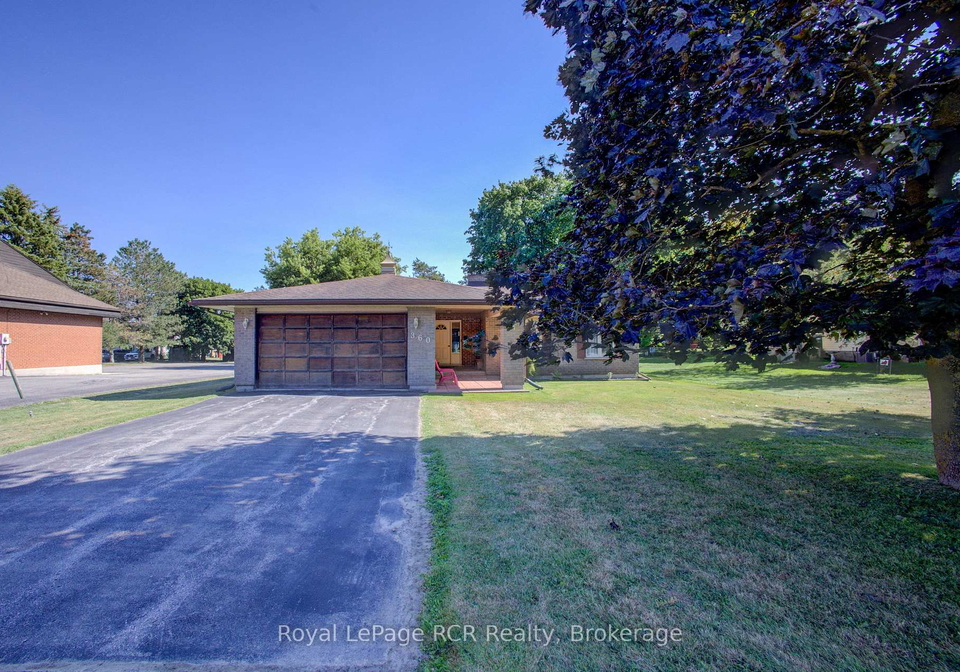 360-main-street-w-minto-ontario-x13632596