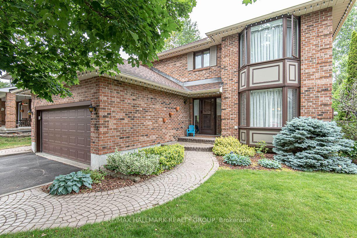 18-hesse-crescent-ottawa-ontario-x13632638