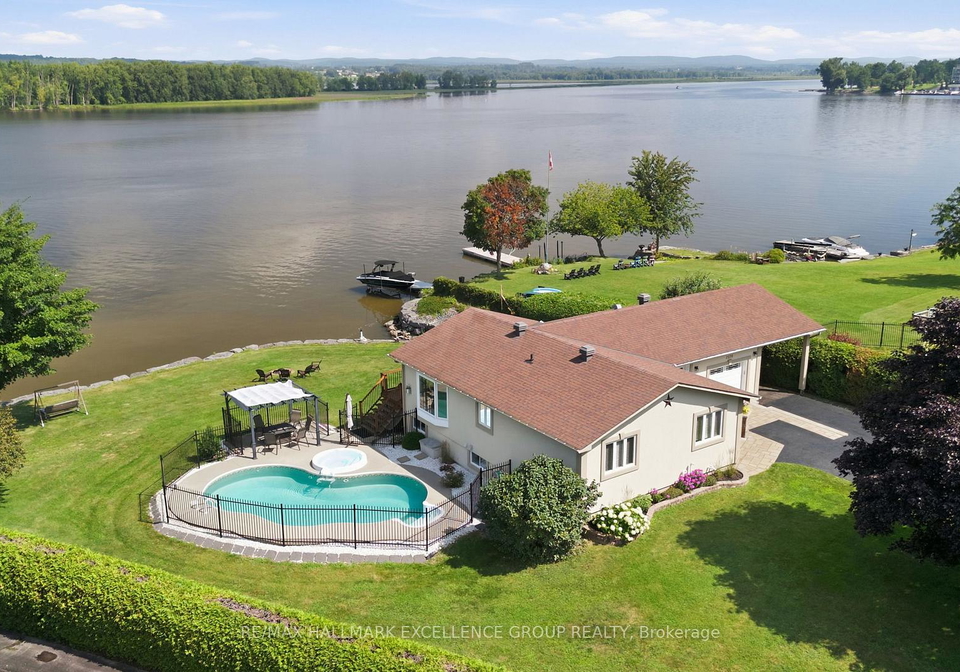 2570-woods-street-clarence-rockland-ontario-x13633098