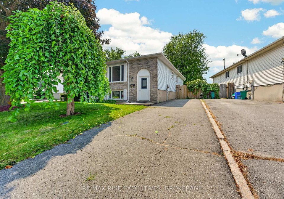 385-melanie-avenue-kingston-ontario-x13633128