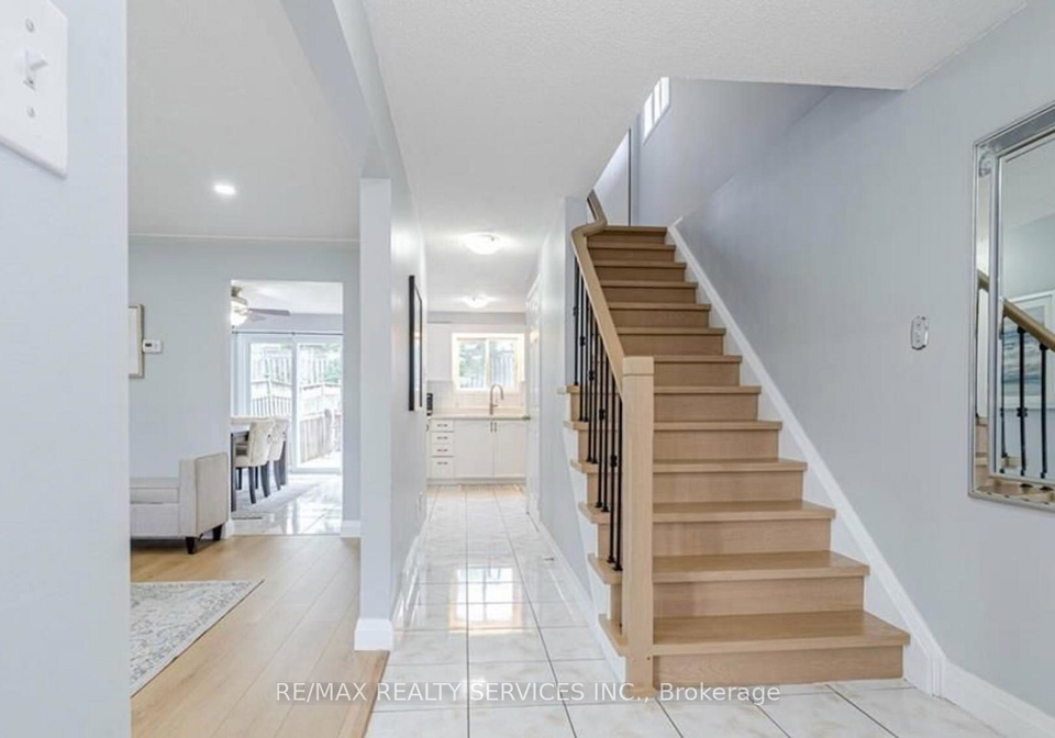 322-benesfort-crescent-kitchener-ontario-x13633220