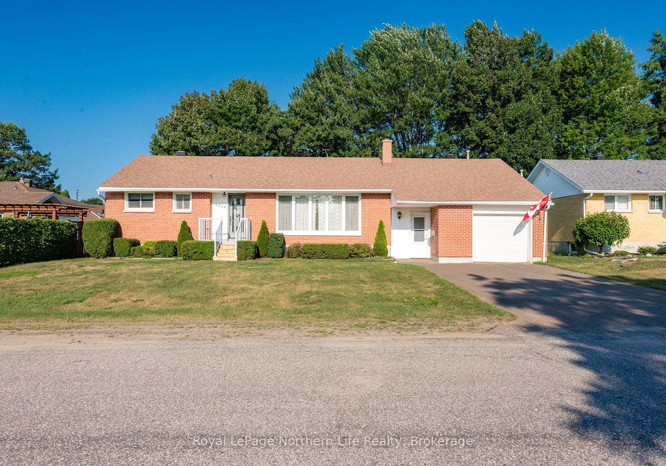 1319-clarence-street-north-bay-ontario-x13633314