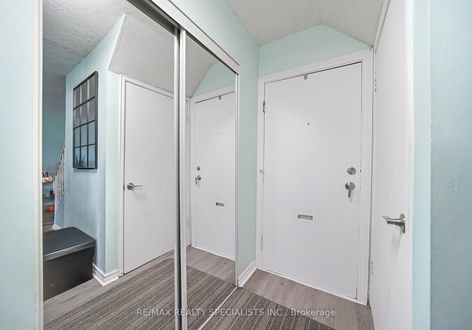 766-walter-street-cambridge-ontario-x13633316