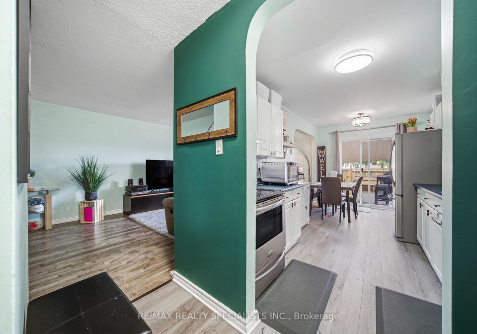 766-walter-street-cambridge-ontario-x13633316