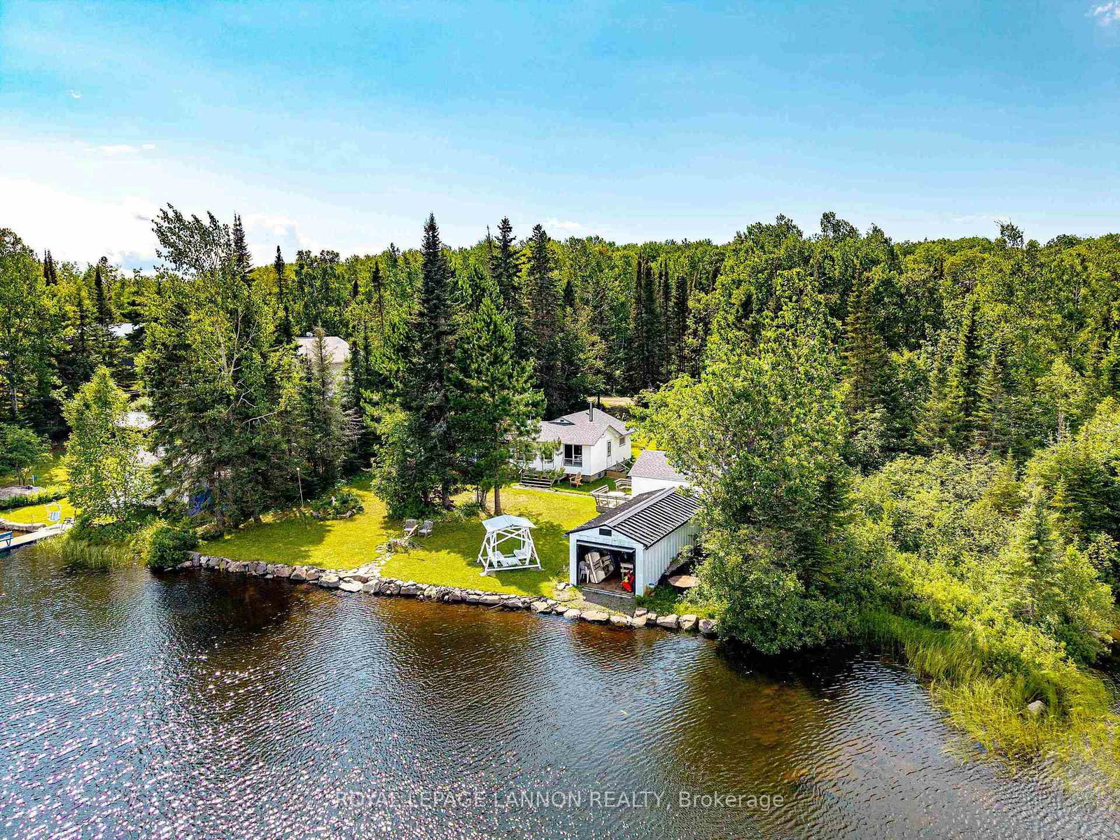 22-warnica-road-w-thunder-bay-remote-area-ontario-x13633460
