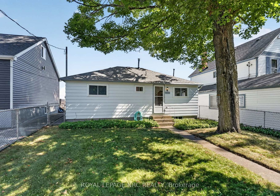 3779-crystal-beach-drive-fort-erie-ontario-x13633664