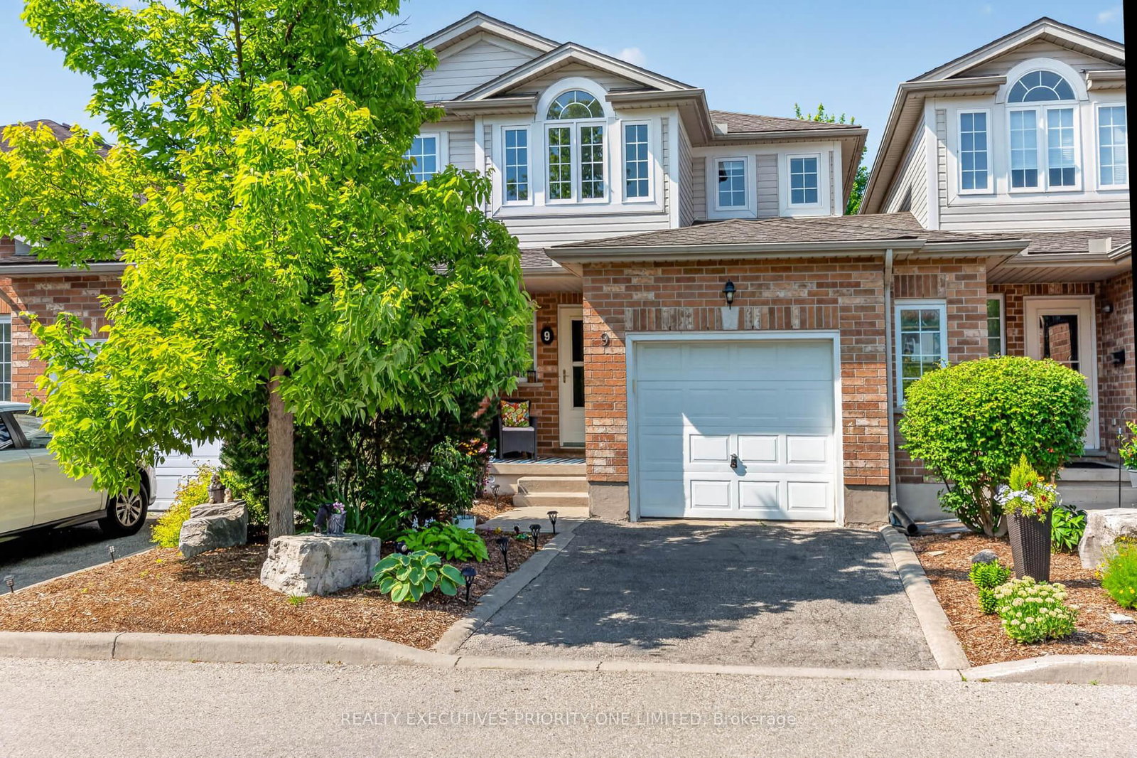 37-bond-court-guelph-ontario-x13633724