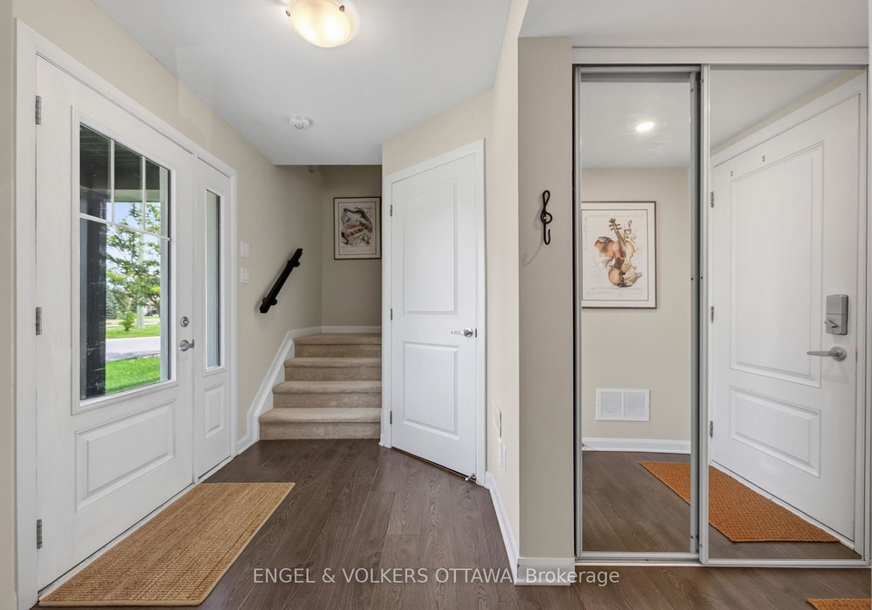 547-clemency-crescent-ottawa-ontario-x13633912