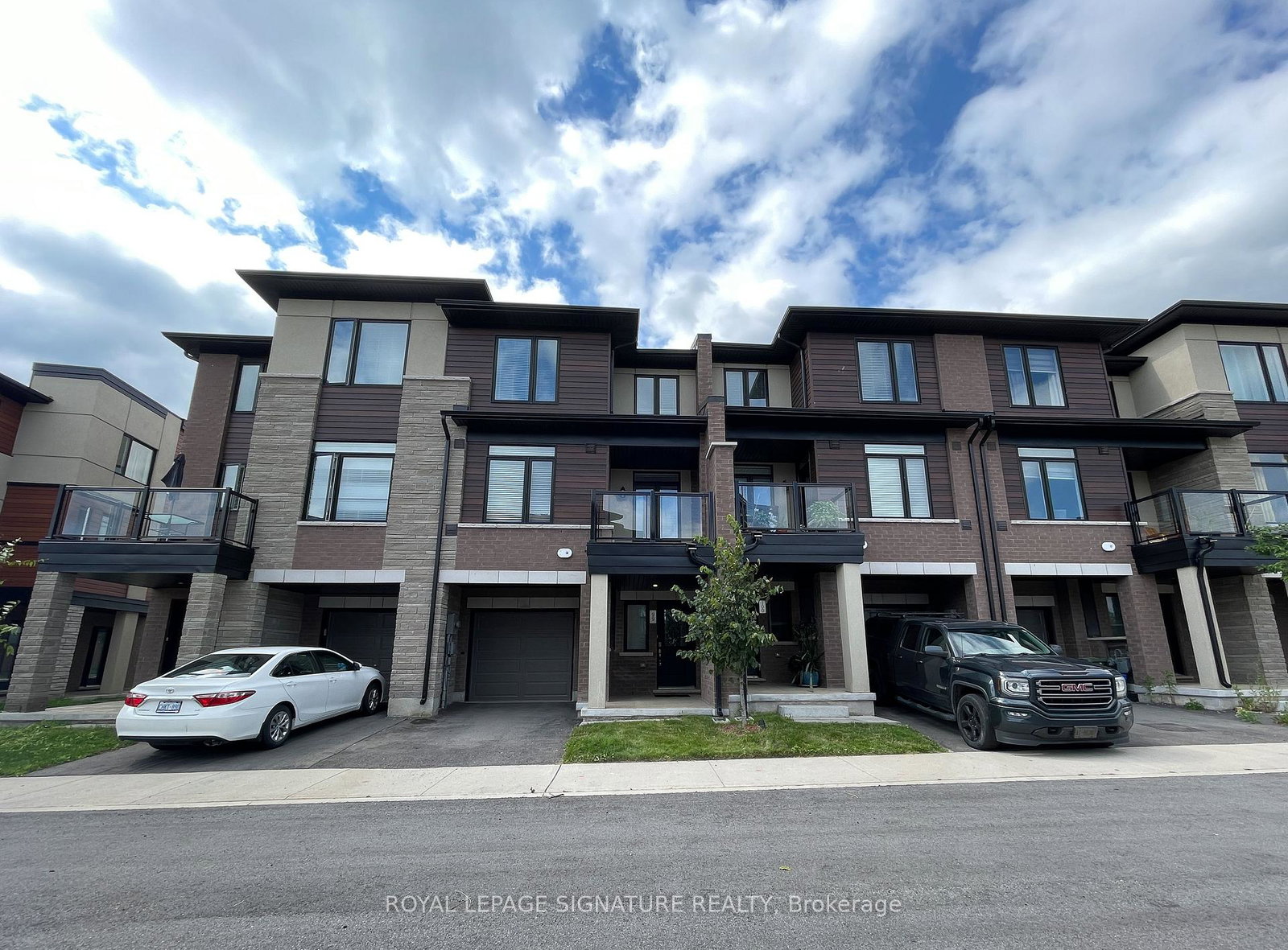 590-north-service-road-e-hamilton-ontario-x13633948