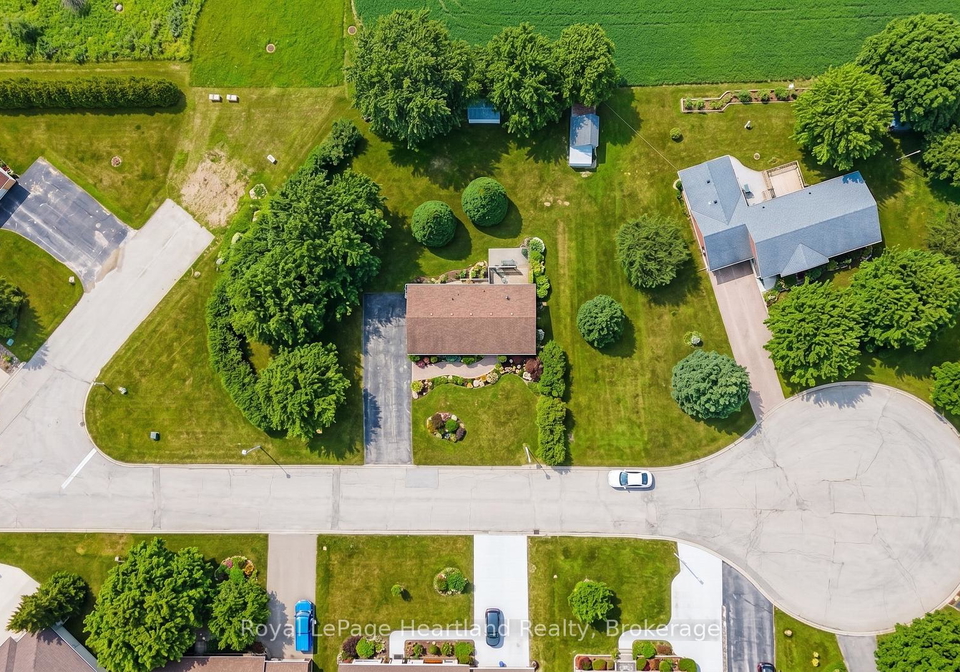 284-manor-road-north-huron-ontario-x13634010