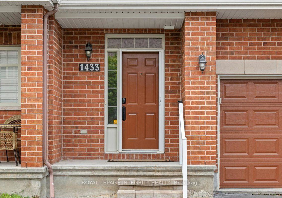 1433-comfrey-crescent-ottawa-ontario-x13634014