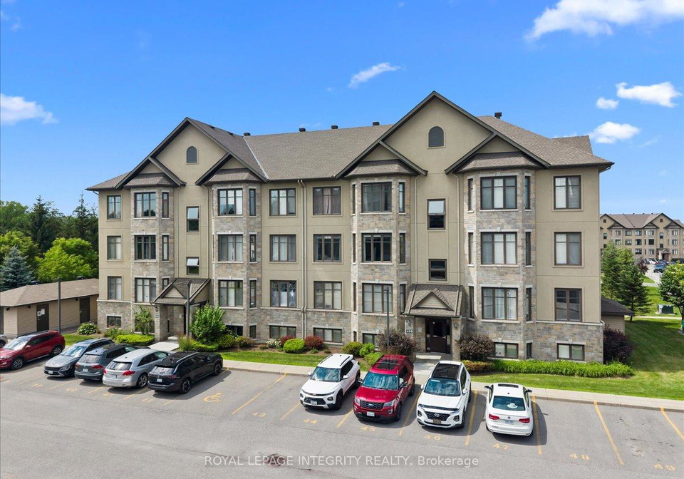 100-prestige-circle-ottawa-ontario-x13634020