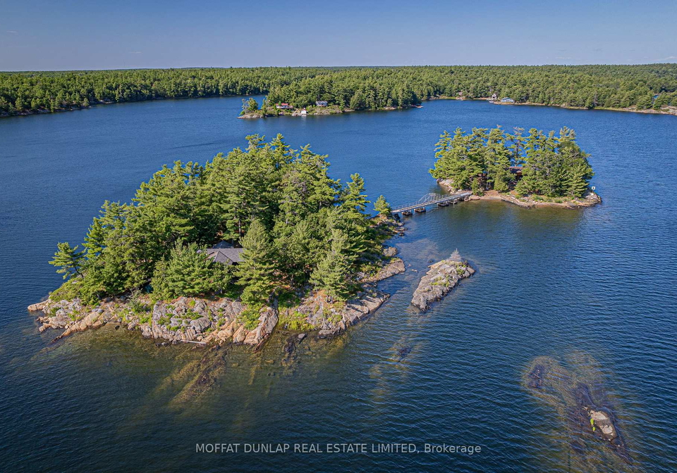 b691-island-island-the-archipelago-ontario-x13634082