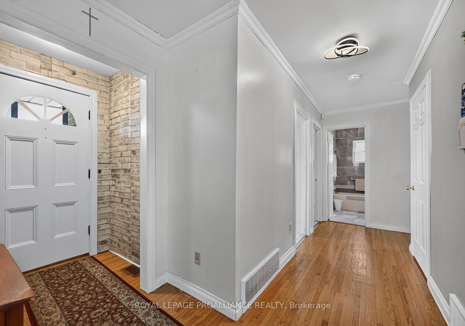 40-aldershot-avenue-brockville-ontario-x13634158