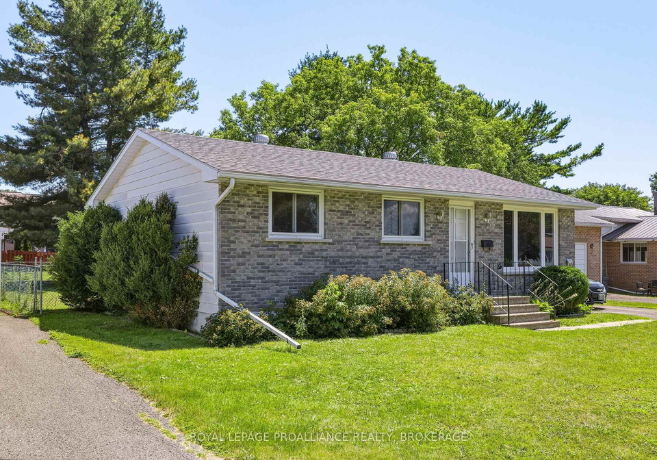 367-georgiana-street-gananoque-ontario-x13634164