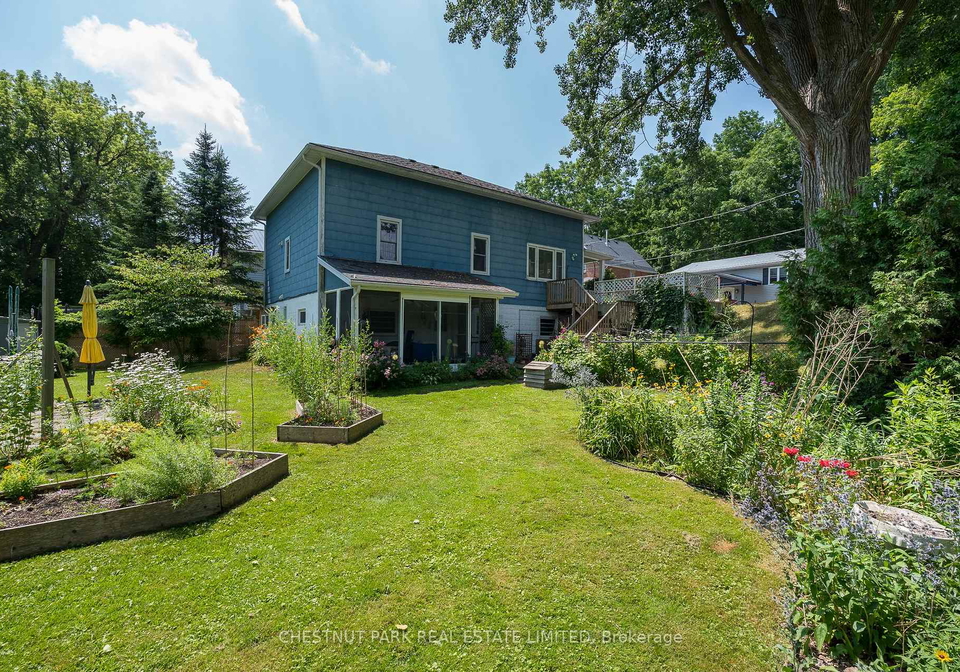 9-east-mary-street-prince-edward-county-ontario-x13634864