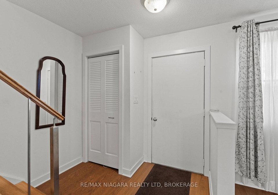 47-birchpark-drive-grimsby-ontario-x13635002