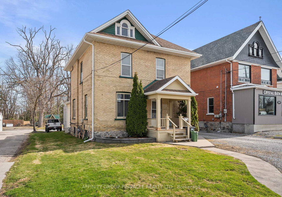 255-kent-street-w-kawartha-lakes-ontario-x13635054
