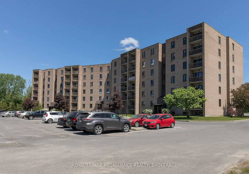 358-queen-mary-road-kingston-ontario-x13635066