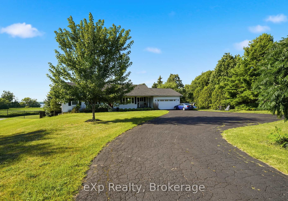 2352-county-road-3-prince-edward-county-ontario-x13635076