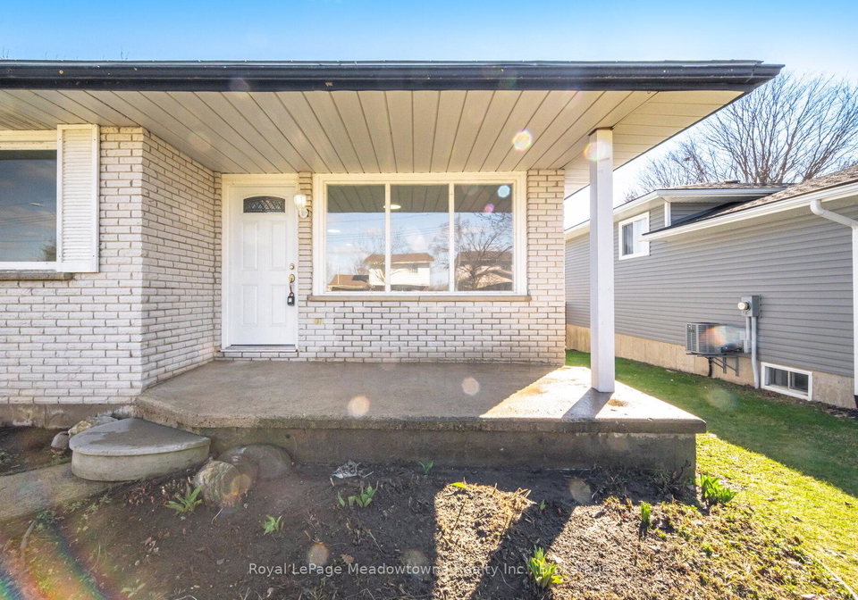 680-raglan-street-minto-ontario-x13635142