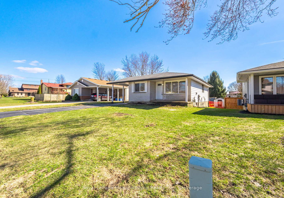 680-raglan-street-minto-ontario-x13635142