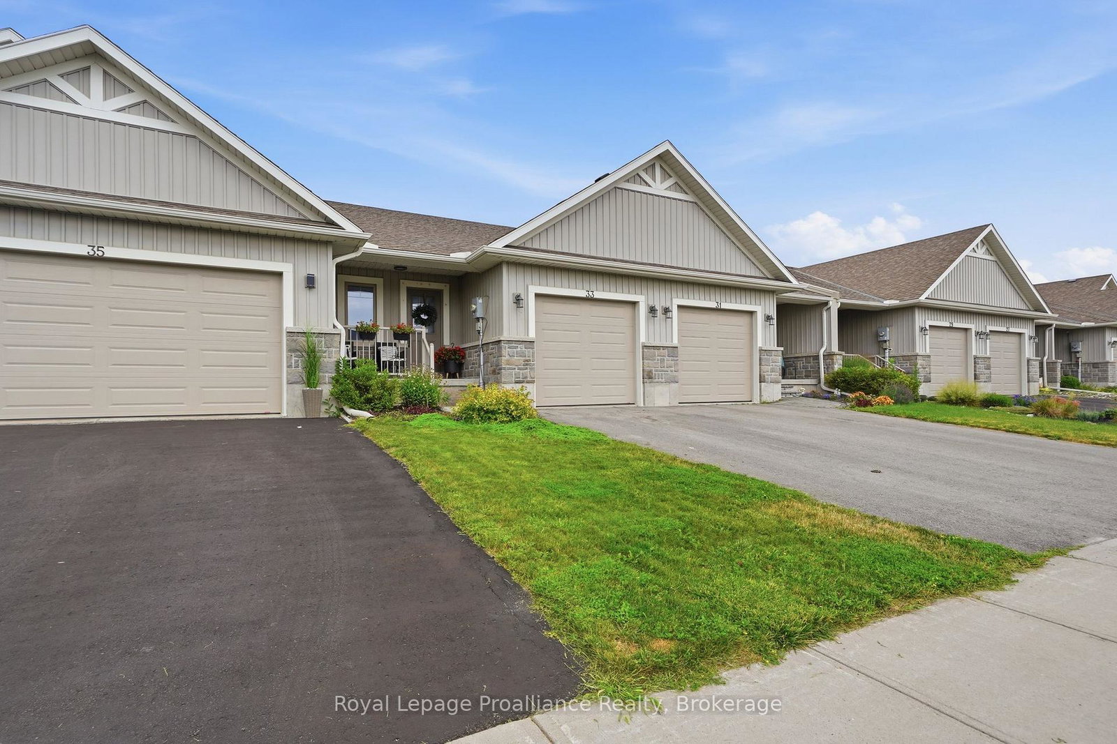 33-chinook-street-belleville-ontario-x13635308