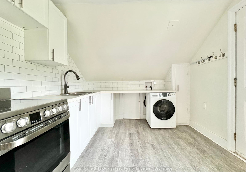 232-grantham-avenue-st-catharines-ontario-x13635346