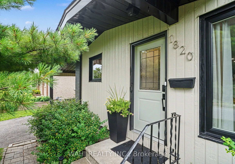 1820-lorraine-avenue-ottawa-ontario-x13635368