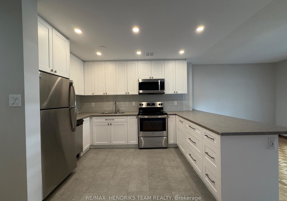 33-leaside-drive-st-catharines-ontario-x13635422