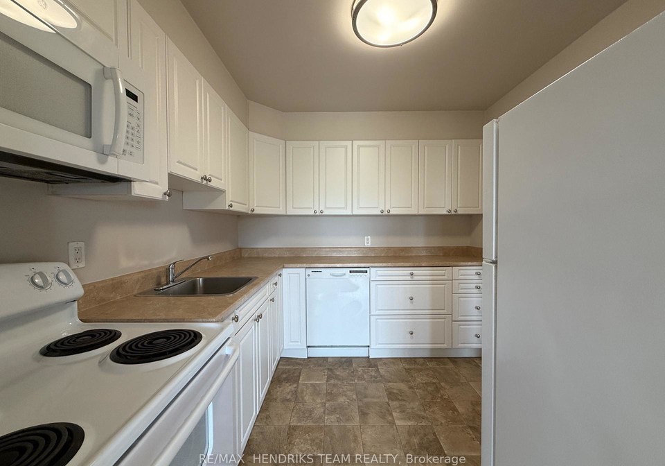 60-windward-street-st-catharines-ontario-x13635450