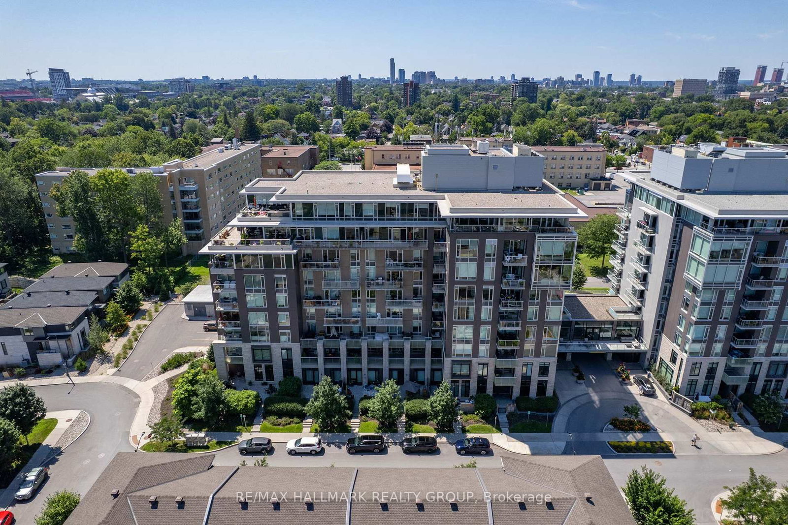 530-de-mazenod-avenue-ottawa-ontario-x13635576
