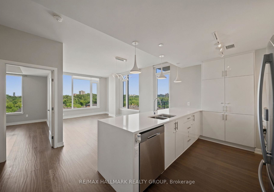 530-de-mazenod-avenue-ottawa-ontario-x13635576