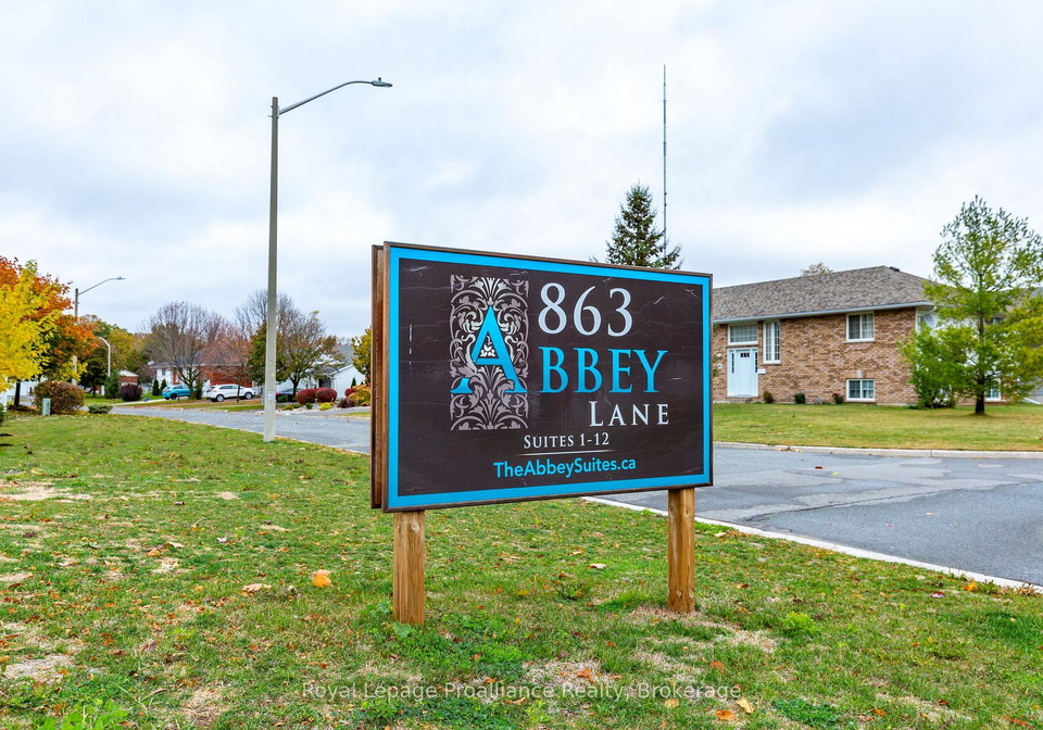 863-abbey-lane-peterborough-ontario-x13635592