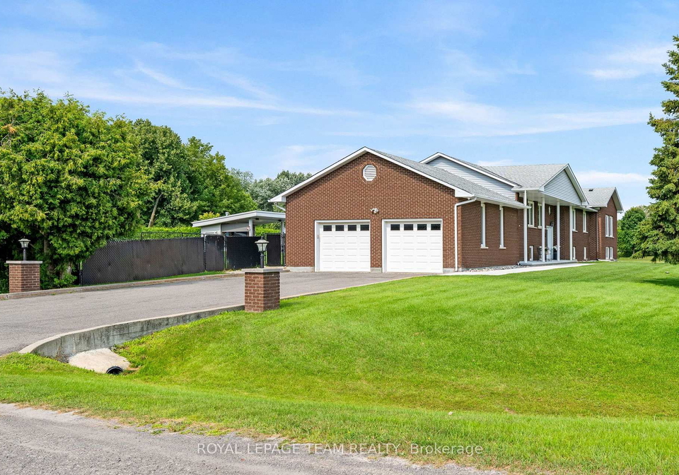 7019-cosgrove-avenue-ottawa-ontario-x13635658
