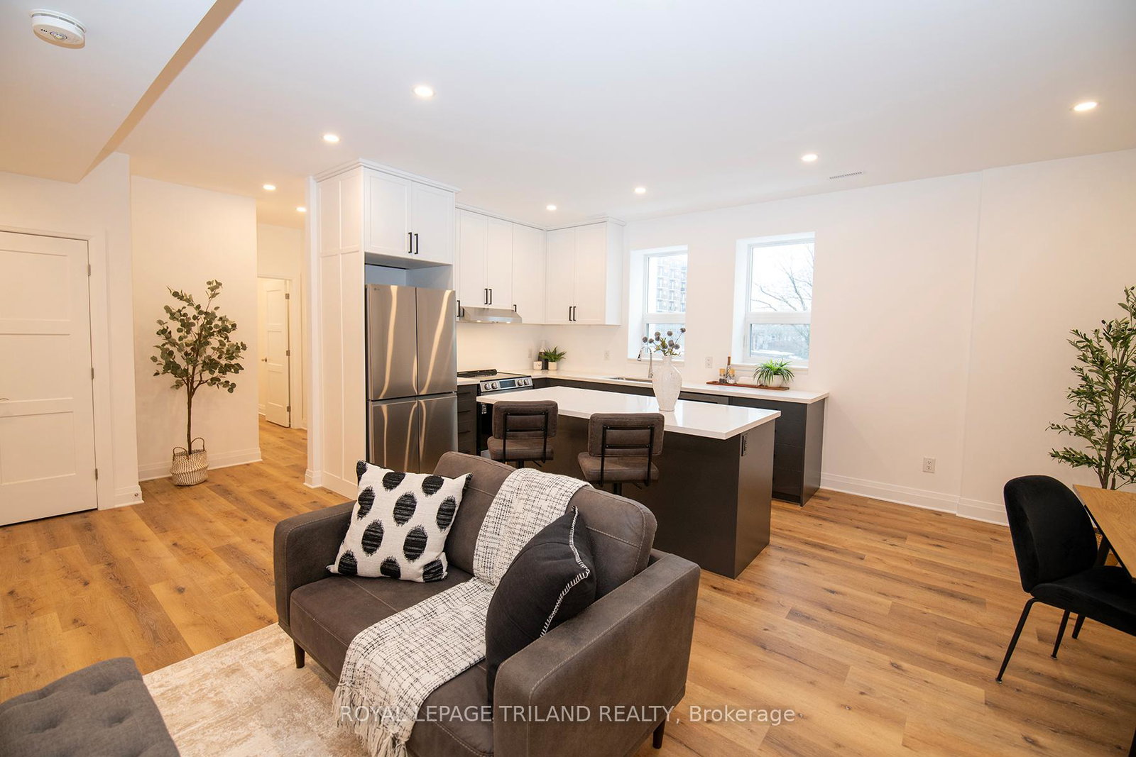 425-dundas-street-london-east-ontario-x13635682