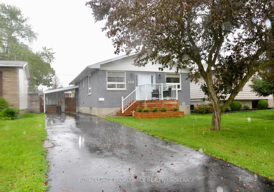 108-elmwood-drive-gananoque-ontario-x13635792