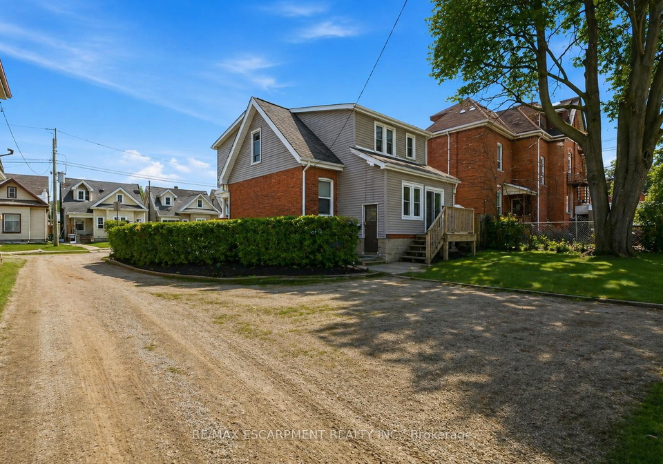 260-prospect-street-s-hamilton-ontario-x13635804