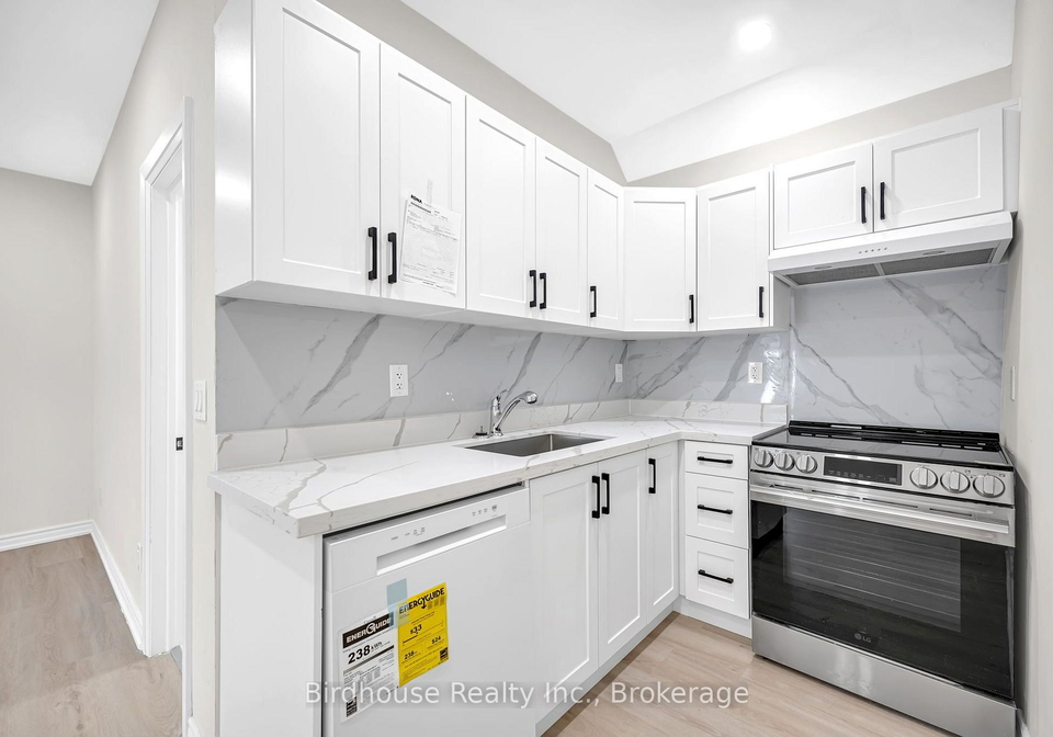 108-lindsay-street-s-kawartha-lakes-ontario-x13635826