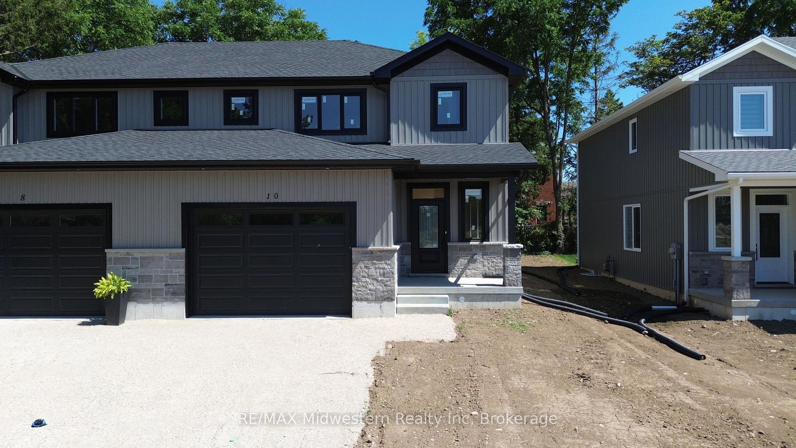 10-roberts-street-huron-east-ontario-x13635928