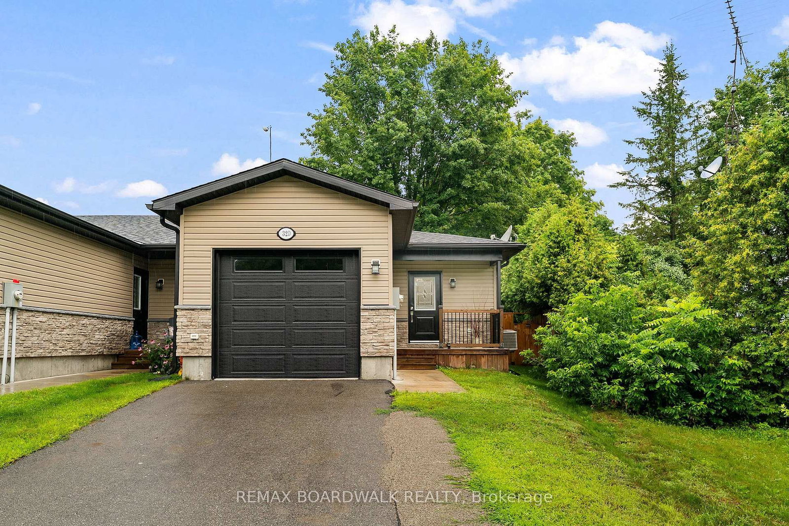 32-david-street-edwardsburghcardinal-ontario-x13635968