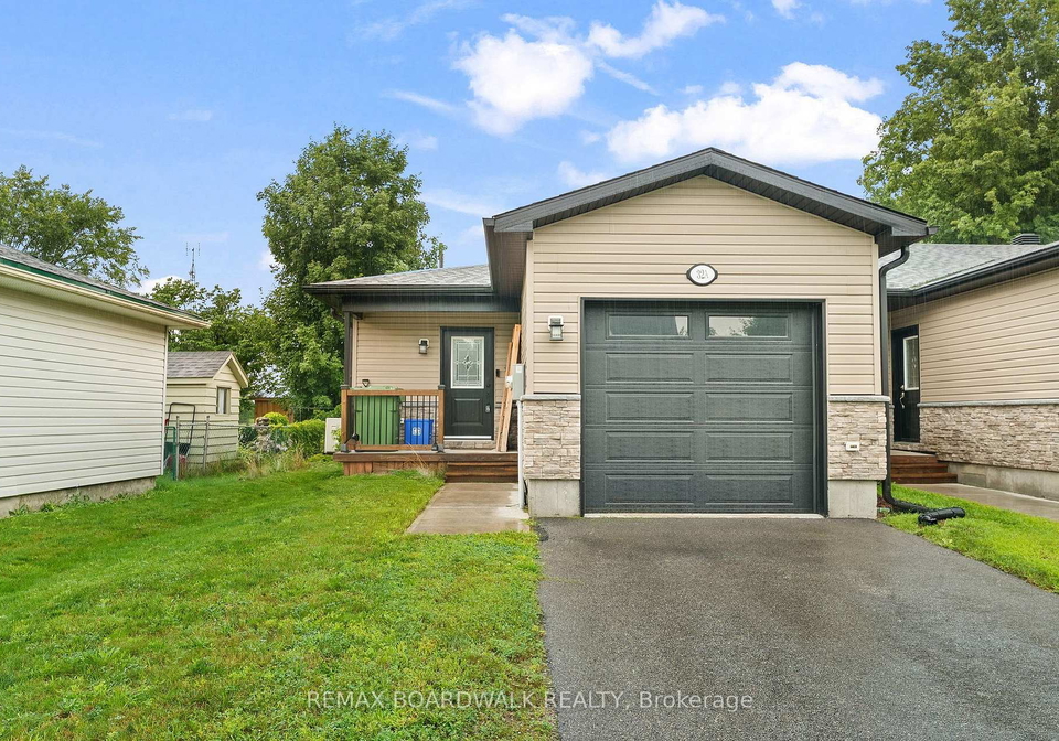32-david-street-edwardsburghcardinal-ontario-x13635970