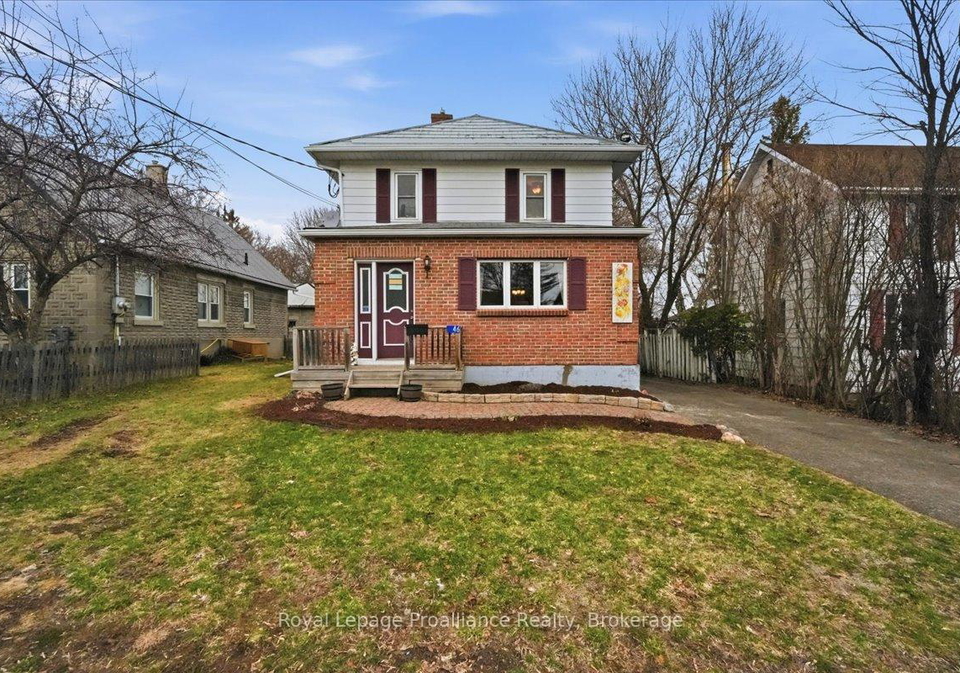 46-victoria-street-quinte-west-ontario-x13635972